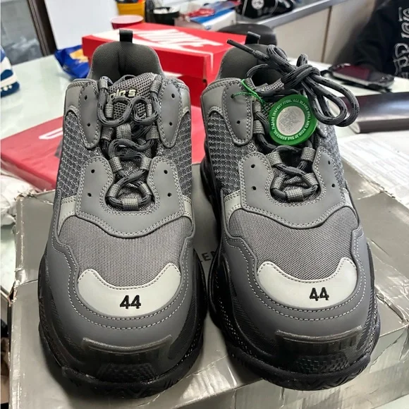 Balenciaga Triple S Sneakers Clear Sole Dark Grey Size 44 Pre Owned Used - Picture 5 of 14